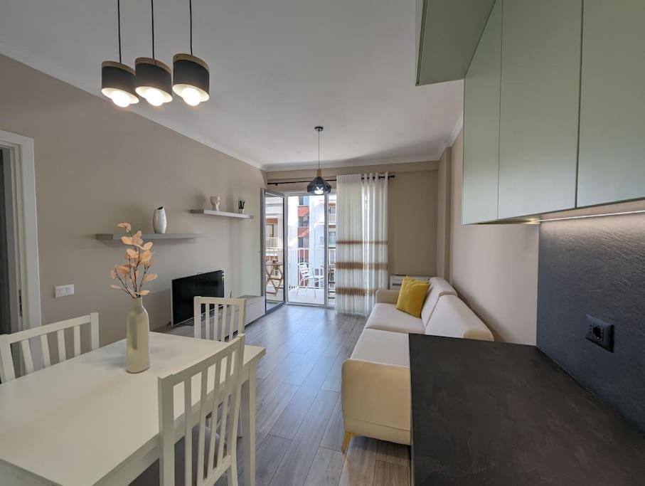 Cozy Flat Appartments In Apartment